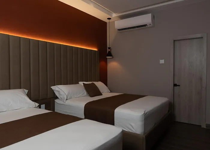 Hotel Byhours Circunvalar - Adults Only