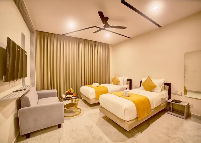 Gateway Transit Hotel