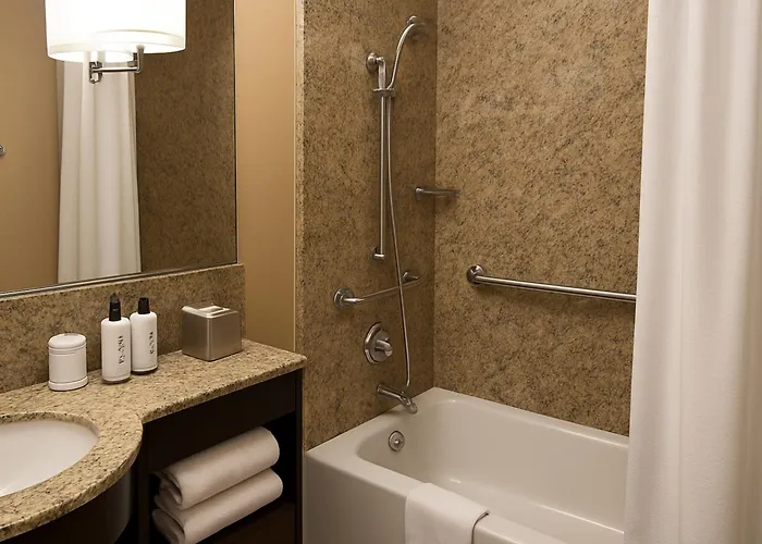 Romantic hotel: Crowne Plaza Chicago O'Hare Hotel & Conference Center By Ihg