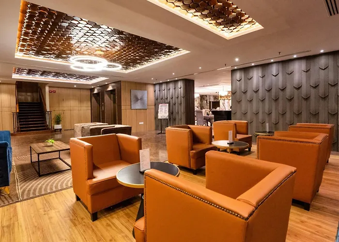 Howard Johnson By Wyndham Kota Kinabalu City Centre, Formerly Hotel Shangri-La Kota Kinabalu