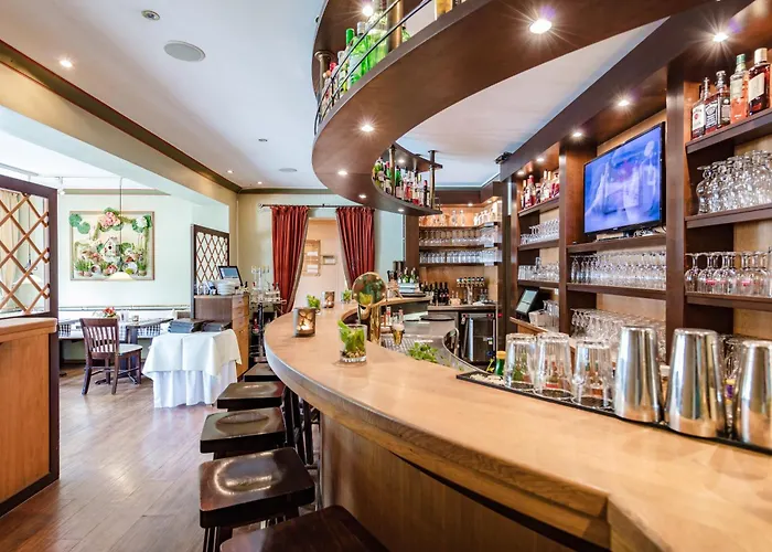 Hotel mit Tennis: Hotel Business&More