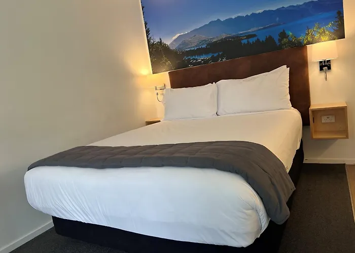 Motel: Blue Peaks Lodge