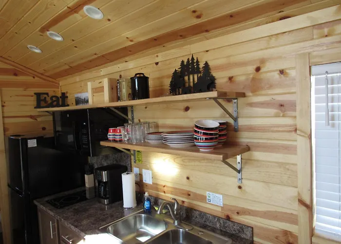 Hotel near College: Kingman Koa