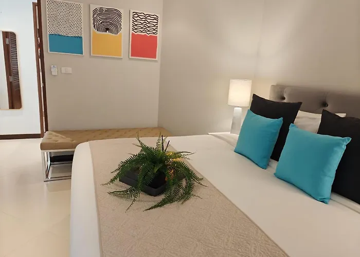 Dewa 1302 Poolside Resort Spacious 2 Bedroom