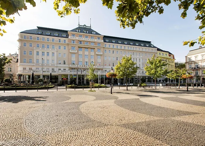 Radisson Blu Carlton ,
