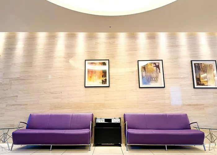 Central hotel: Mercure Sapporo