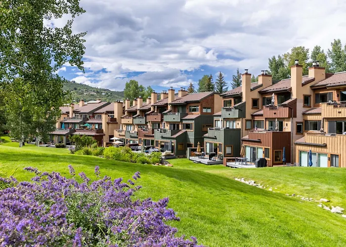 Ski hotel: Villas At Snowmass Club