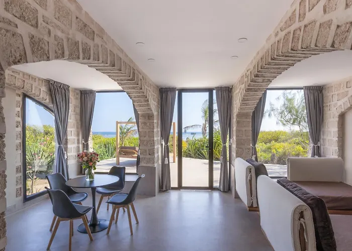 Charming Lonno Lodge