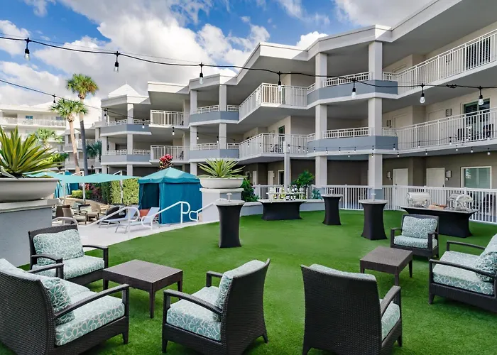 Waterpark hotels Embassy Suites By Hilton Orlando Lake Buena Vista