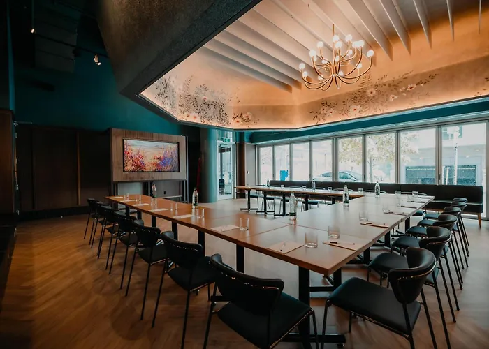 Hilton Garden Inn Montreal Midtown, Quebec, Canada