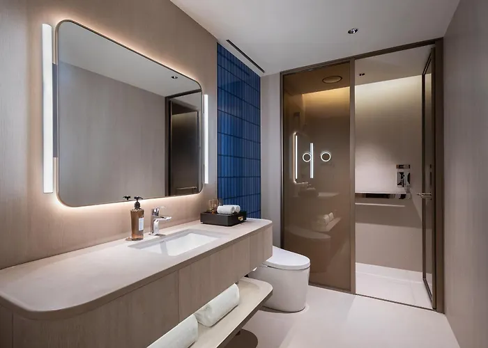 Crystal Hotel Beijing Shunyi Capital International Convention Center