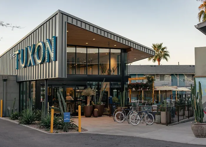 Resort: Voco The Tuxon By Ihg