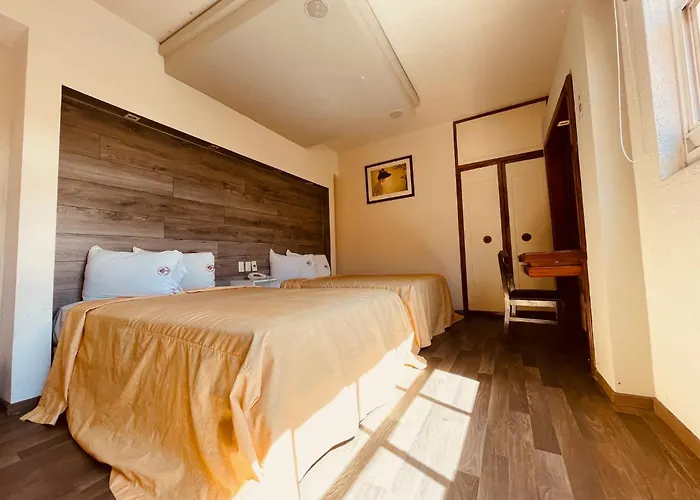 Hotel Mina