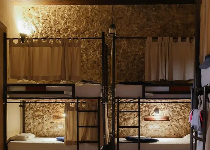 Hotel & Hostal Boutique Casa Garza