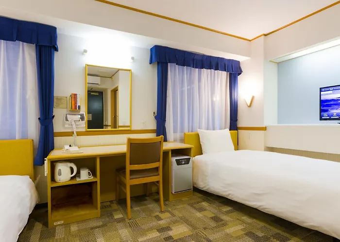 Toyoko Inn Eki Shin Ohashi Mae