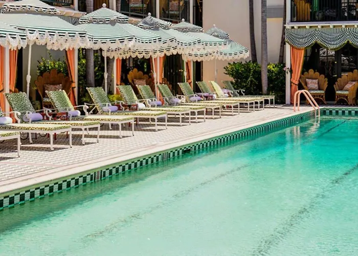 The Lafayette Hotel, Swim Club & Bungalows