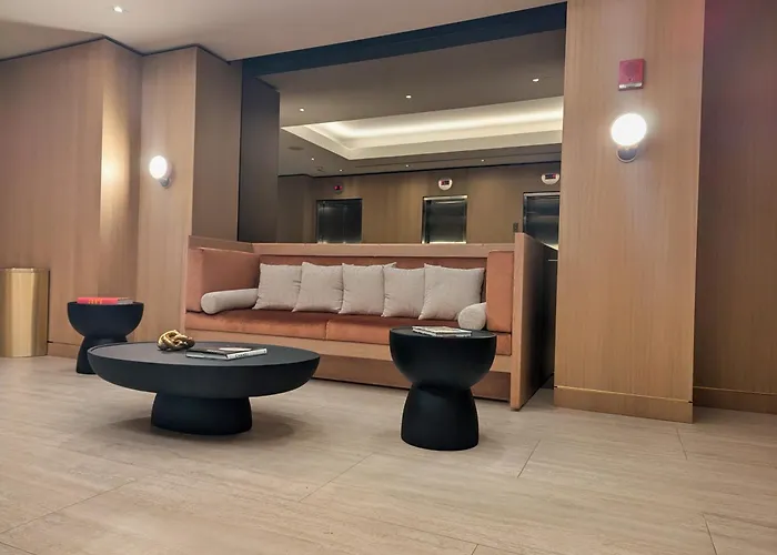 Romantic hotel: Aura Hotel Times Square