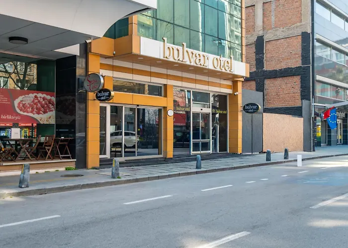 Bulvar Hotel