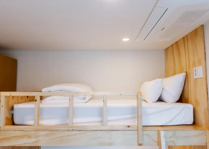 ite Inn Myeongdong Formerly - Step Inn Myeongdong 2