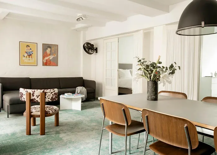 The Churchill Apartments By Daniel&Jacob'S