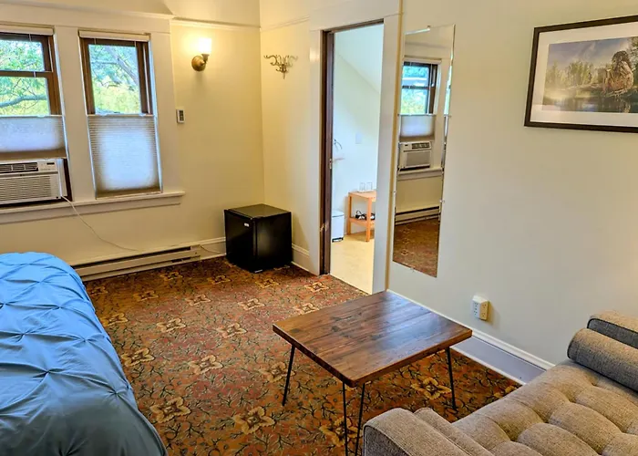 Bluebird Guesthouse