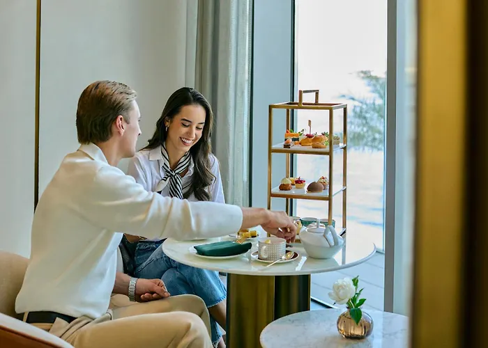 Hotel: Address Creek Harbour