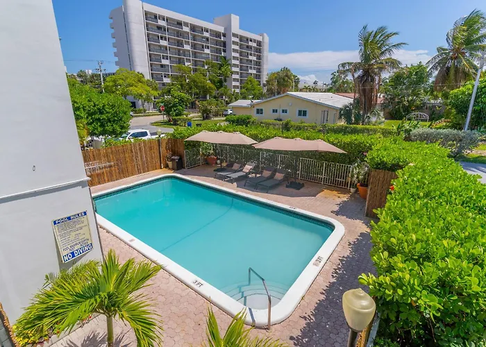 Trip to College Bayview Regency s By Lowkl