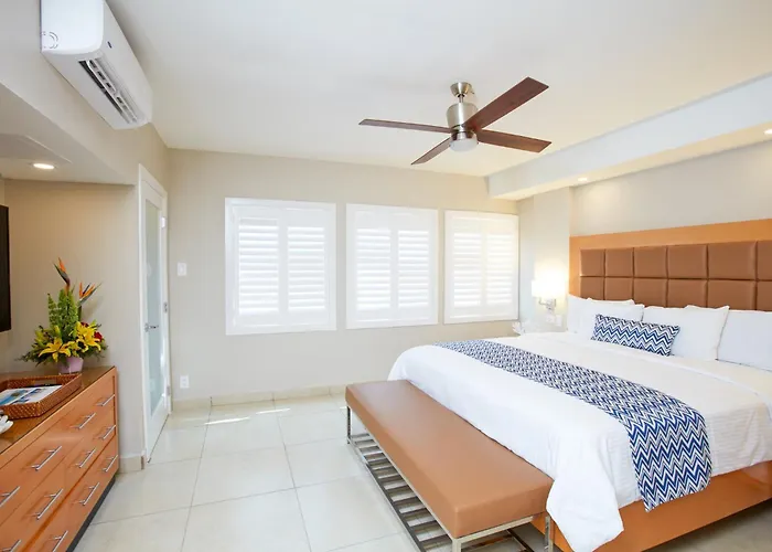 Casino hotel: Divi Dutch Village Beach Resort