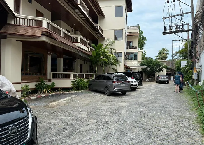 Thai House Beach Resort