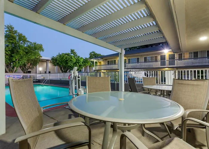 Best Western Town House Lodge