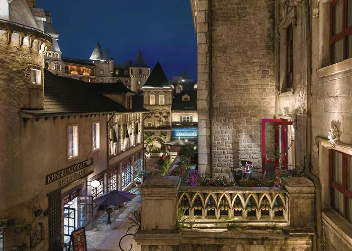  Mercure Danang French Village Bana Hills