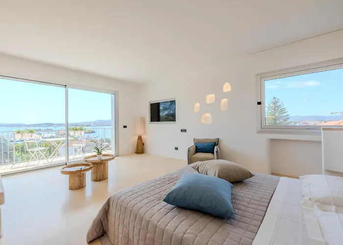 Antares Rooms And Suites