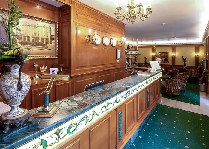 Grand Hotel London