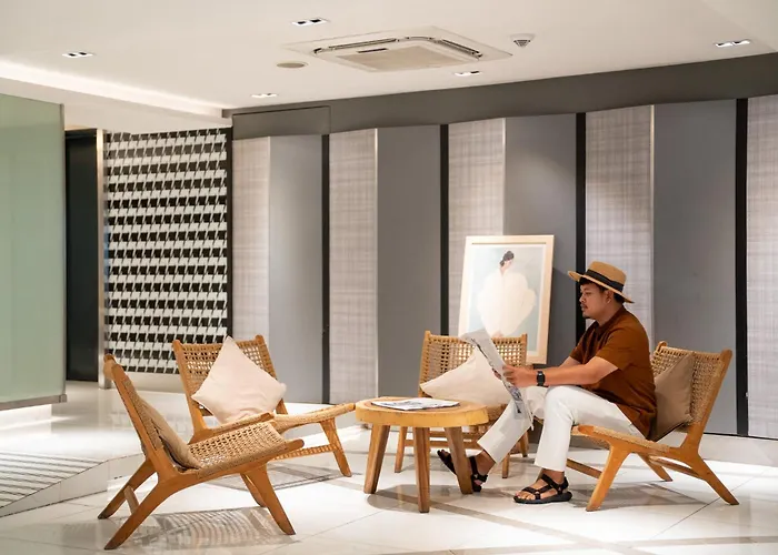 Golden Tulip Mandison Suites