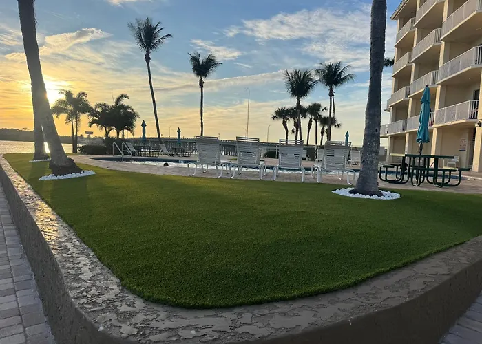 Boca Ciega Resort