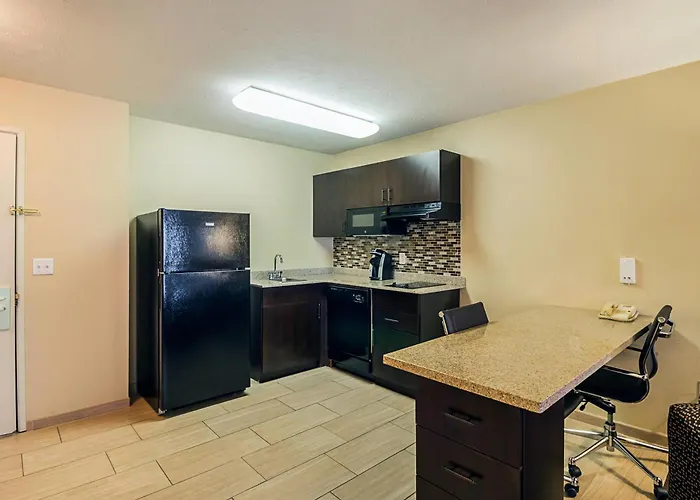 Mainstay Suites Fargo - I-94 Medical Center