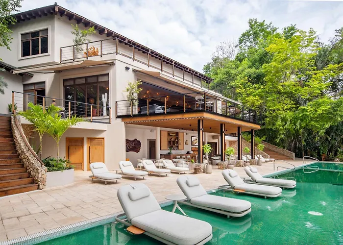 Hotels with pool Las Lagunas Boutique