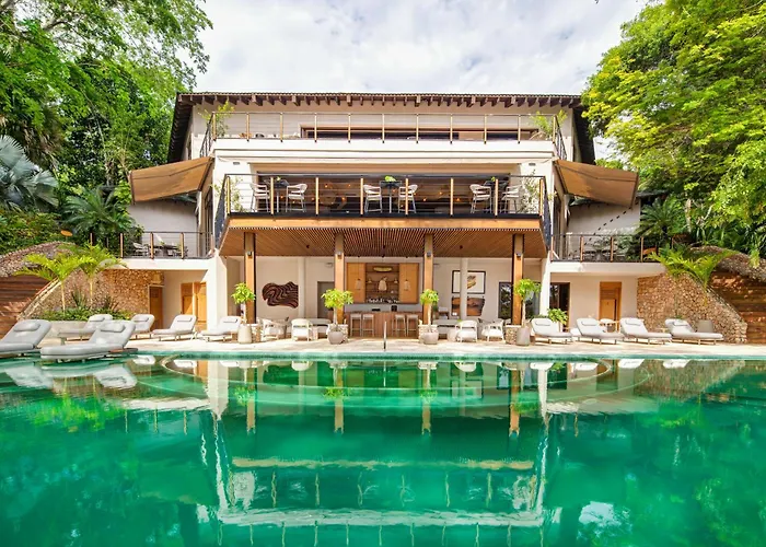 Hotels with pool Las Lagunas Boutique
