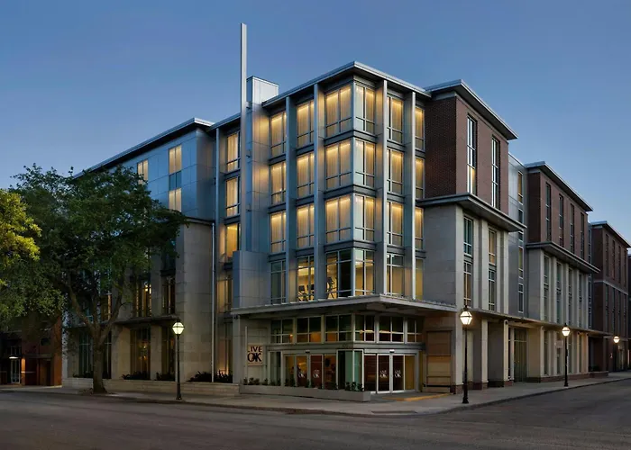 Live Oak, Charleston Historic District, A Tribute Portfolio