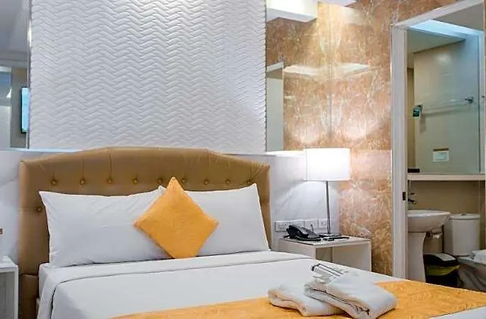 World Casino hotels Manila Grand Opera