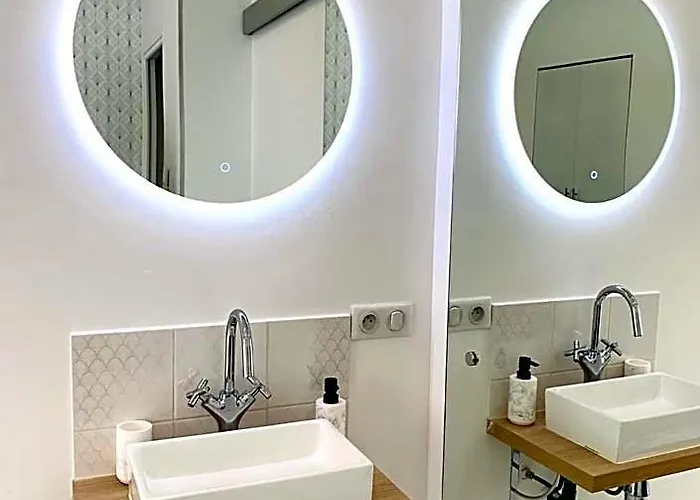 Monaco, CHAMBRE LUXE, À 250M Casino