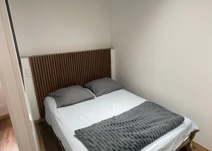2 Chambres Canapé Lit WIFI Gratuit