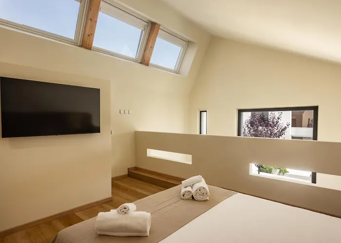 Rh Lifestyle Rooms & Suites
