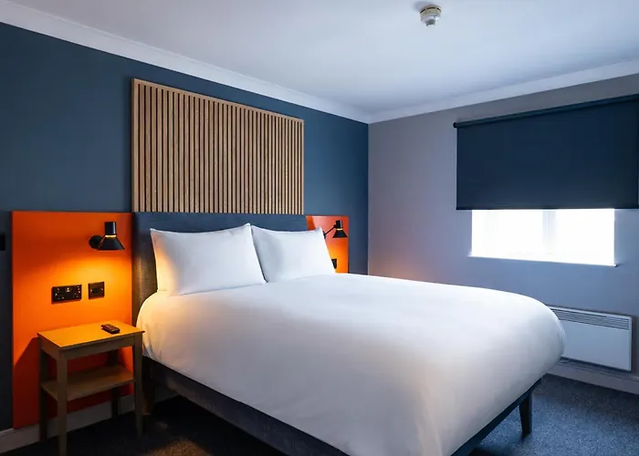 Village Hotel Leeds North
