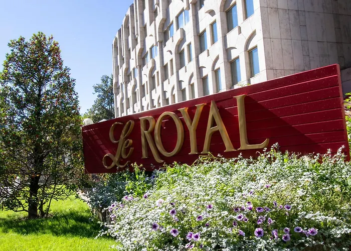 Le Royal s & Resorts
