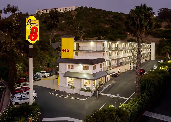 moteles Super 8 By Wyndham San Diego Circle