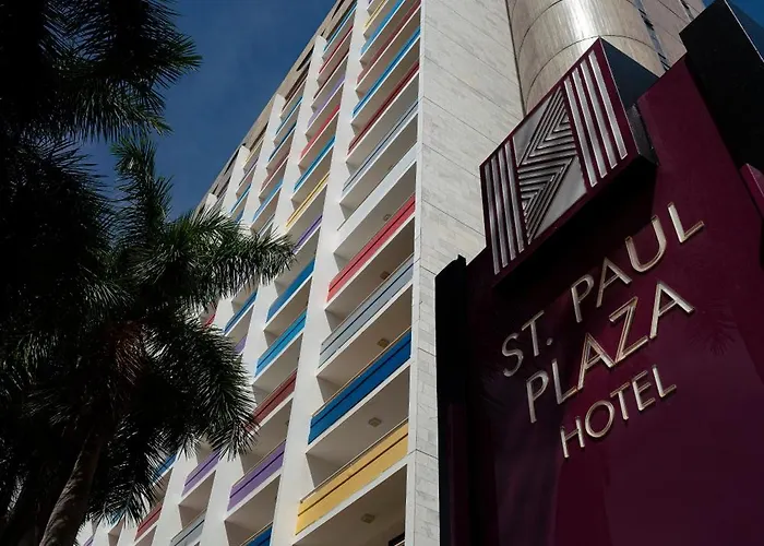 Cheap hotels St Paul Plaza