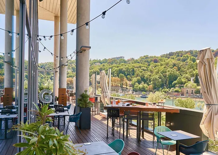Novotel Centre-Confluence Bord De Saone