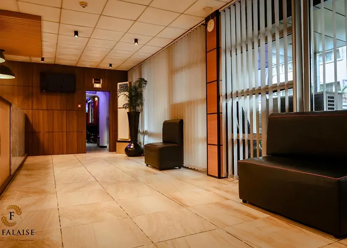 Hotel Résidence La Falaise
