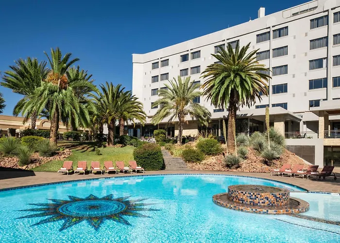 Safari Court